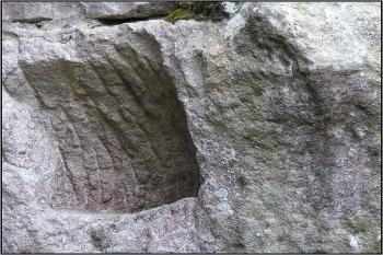 Lůžko pod obloukem ( © Petr Turyna 08/2005)