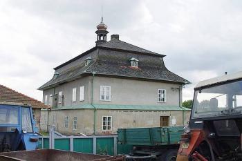 pohled od severovýchodu (© Aleš Novák 08/2005)