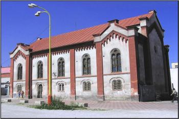 celkový pohled od jihu ( © Jan P. Štěpánek 09/2005)