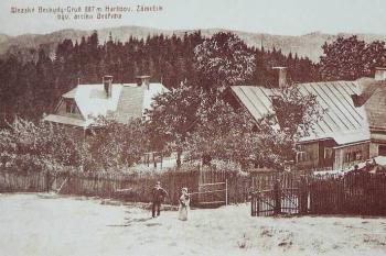 Dobový pohled na bývalý zámeček arcivévody Bedřicha Habsburského (© Šlechtická sídla na Frýdecko - Místecku (J. Tichánek a kolektiv, 2006))