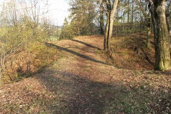 Přístupová cesta (© Miroslav BITTER 2005)