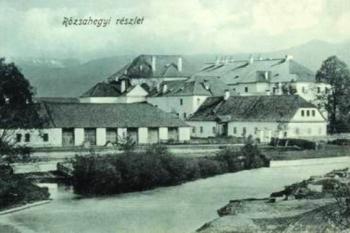 kaštiel´sv. Žofie na dobové pohlednici ( © Liptovské muzeum v Ružomberku)