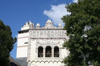 Zvonice a kostelní věž od jihu (© Ivan Grisa, 09/2006)