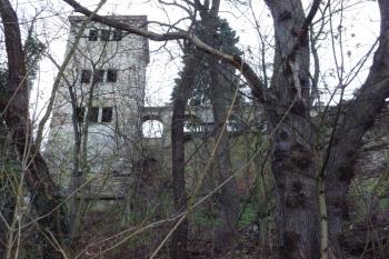 Klášter Hradiště nad Jizerou-pozůstatky kláštera a zámek (© Vlastislav Mareček, 12/2015)