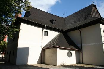 Jihozápadní kout kostela (© Ivan Grisa, 09/2006)