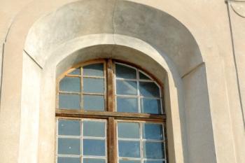 Detail okna kostela (© Aleš Marek 01/2006)