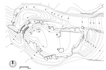 Zaměření z roku 1985 ( © F. Gabriel, J. Panáček: Hrady okresu Česká Lípa, Argo 2000)