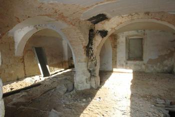 Interiér hospodářských budov (© Aleš Marek 01/2006)