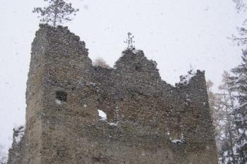 jižní stěna jihovýchodní dělové bašty přebudované na obytný objekt ( © Jan P. Štěpánek 11/2007)