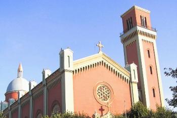přední část evangelického kostela ( © Jan P. Štěpánek 09/2005)