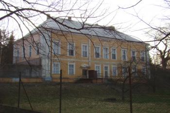 Zadní průčelí zámku Smolkov. ( © Miroslav BITTER 03/2008)