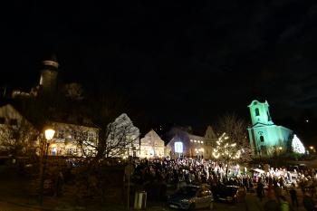 slavnostní rozsvěcení vánočního stromu na náměstí ( © Jan P. Štěpánek 11/2012)