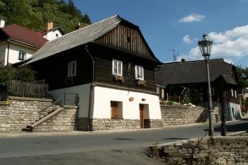 Roubené domy (ul. Zauličí) ( © Miroslav BITTER 08/2007)