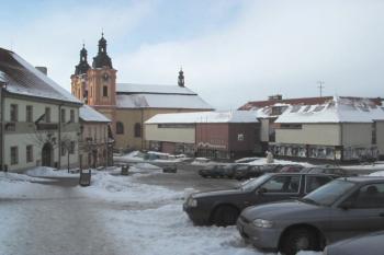 Nepomuk - náměstí s kostelem sv. Jana (© Pavel Kroupa 02/2006)