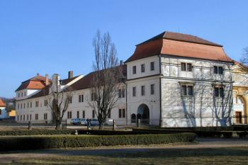 pohled od západu ( © Pavel Zany Komárek 11.2.2001)