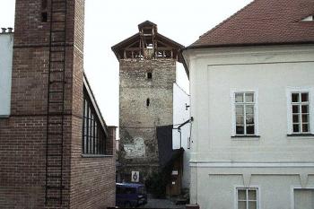Červená věž (© Radmila Chalupová 08/2002)