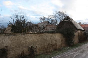 Dvůr fary od severu ( © Ivan Grisa 12/2009)