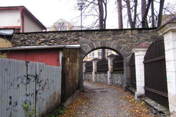 druhotně prolomená fortna ( © Jan P. Štěpánek 10/2007)