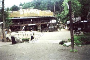 Westernové městečko - Saloon (© Radmila Chalupová 08/2004)