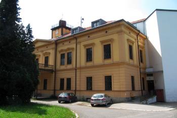 zámek od SV z parku (© Rodochrozit, 07/2013)