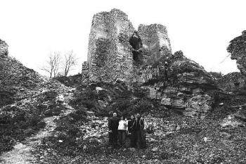 Hlavná veža z 13 stor. (© Maroš Plávka 11/2005)