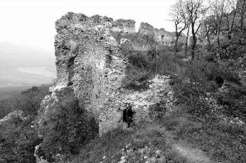 Západná časť predhradia (© Maroš Plávka 11/2005)