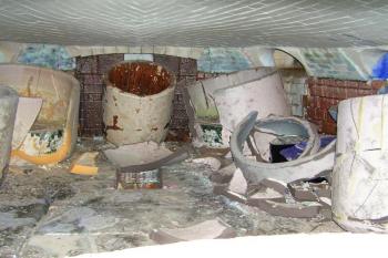 vyhaslá sklářská pec (© Václav Čermák, 03/2007)