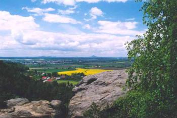 Výhled do kraje (© Petr Šantrůček 05/2004)