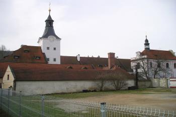 zámek Dobřichovice (© Vlastislav Mareček, 04/2013)