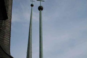 Špice stanových střech (© Ivan Grisa, 09/2006)