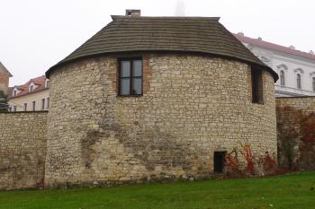 západní bašta (© Karel Husák, 11/2012)