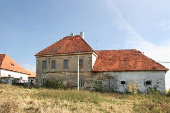 Zámeček ( © Luděk Pitter 03/2006)
