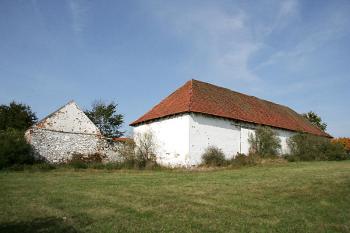 Dvoumlatová stodola ( © Luděk Pitter 10/2005)