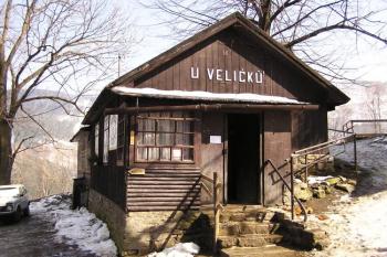 Hospůdka U veličků ( © Jan P. Štěpánek 03/2007)