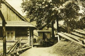 Hospůdka a útulna U Veličků kolem r. 1935 ( © Beskydy a Pobeskydí 1895 - 1939, Wart 2001)