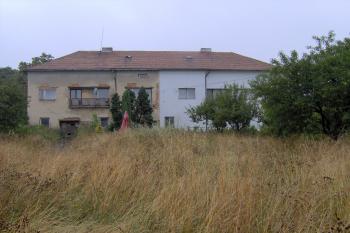 Zámek Výškovice (© Eduard Valeš, 08/2011)