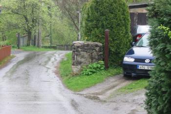 známý pilíř závišické tvrze,otázkou je,zda je původní (© D Dohňanský, 05/2015)