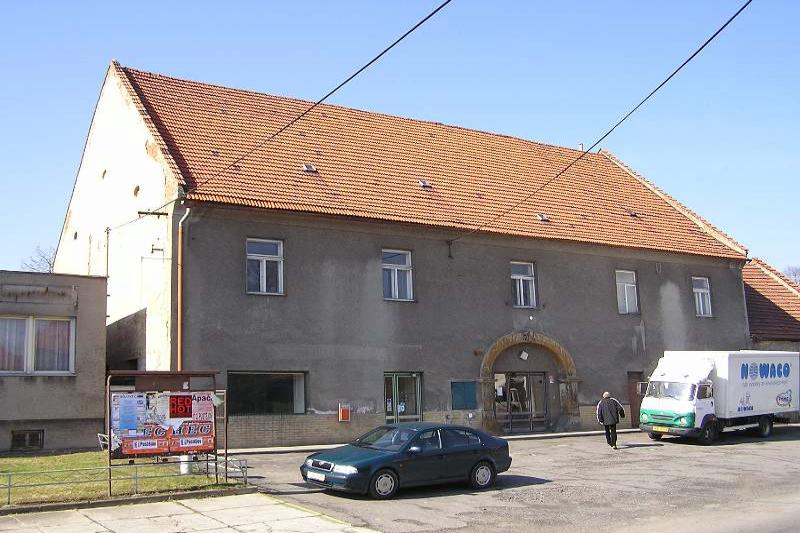 Pustějov