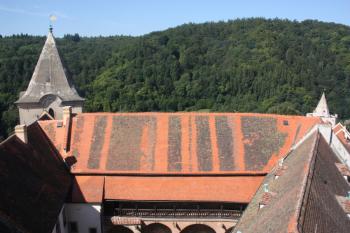 Střecha západního křídla, Prochodité věže a Huderky ( © Ivan Grisa 09/2011)
