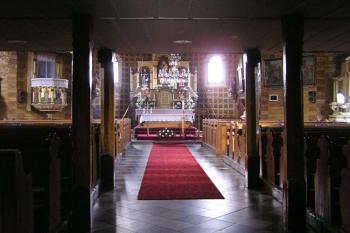 Interiér kostela Panny Marie Sněžné ve Velkých Karlovicích ( © Jan P. Štěpánek 04/2007)