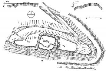 terénní náčrt a profily lokality ( © Miroslav Plaček: Opevněná středověká sídla šlechty - nové a revidované lokality (in Přehled výzkumů 44, Arch. ústav Brno, 2002))