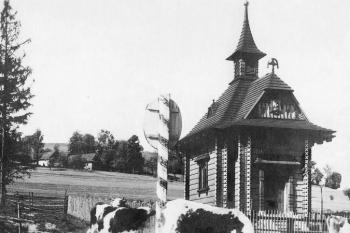 Kaplička na Hlavaté kolem roku 1935 ( © Beskydy a Pobeskydí 1895 - 1939, Wart 2001)