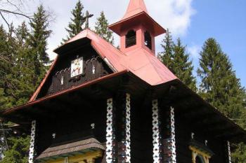 kaple sv. Cyrila a Metoděje na Hlavaté (© Jan P. Štěpánek, 04/2007)