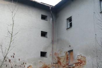část mezi zámkem a sýpkou (© D Dohňanský, 12/2014)