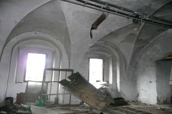 cenná klenutá místnost v severní části západního křídla ( © Jan P. Štěpánek 12/2008)