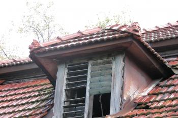 Detail střešního okna (© Pavel Lasztovicza, 10/2017)