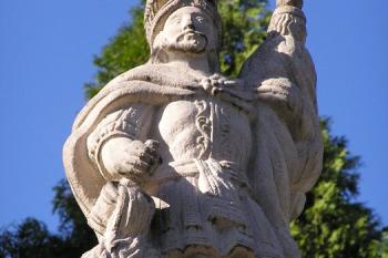 Detail sochy sv. Floriána před farou ( © Jan P. Štěpánek 06/2007)