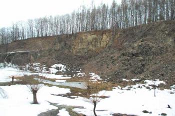 Celkový pohled na lokalitu Žermanického lomu. ( © Jan P. Štěpánek 03/2006)