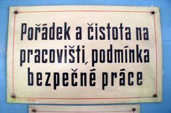 partie z nitra hráze přehrady ( © Jan P. Štěpánek 04/2006)
