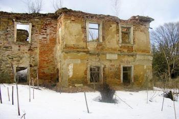 Zámek v Horních Lubech (© ivan chudoba 03/2006)